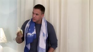 Orosz tini hölgyemény és a két kuki
