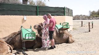 Hatalmas keblű arab lány baszása