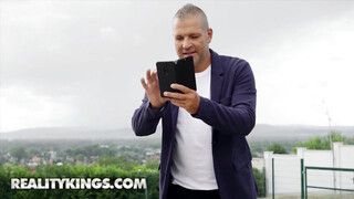 Reality Kings - Cherry Kiss popsija rendesen megbaszva