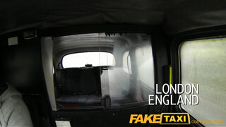 FakeTaxi - vörös rövid hajú kiscsaj szúk pinája