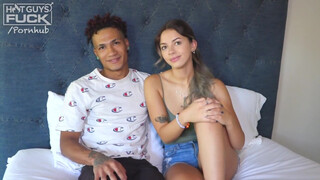 Fiatal kolumbiai pár amatőr kefélése - Hot Guys Fuck