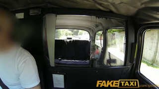 FakeTaxi - Rio Lee a méretes csöcsű csoki kiscsaj