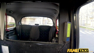 Fake Taxi - 19 éves tini nőci kefélni akart