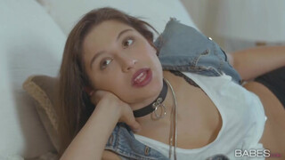 Babes - Abella Danger és Christie Stevens kinyalják egymást