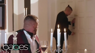 BABES - a billiárd asztalon kúrják meg a kis csajt