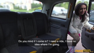 Fake Taxi - Vékony hatalmas tőgyes latina kiscsaj