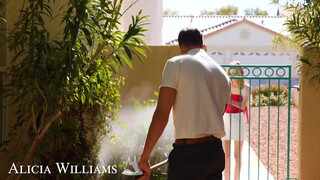 naughty america - Alicia Williams kefélni akart