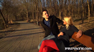 Private com - Zlata Shine a dögös hatalmas keblű milf