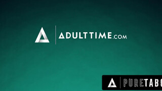 PURE TABOO - Anna Claire Clouds a hatalmas fenekű világos szőke bige