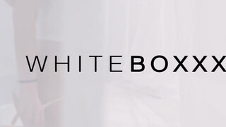 WHITEBOXXX - Monika Benz és Sabrisse oboázzák egymás punciját