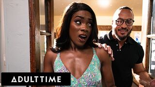 Unatkozó házastárs Ana Foxxx párnán szexel és megdugja szerető férje!