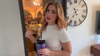 A pasim csajának szájába élveztem, miközben ő a másik szobában volt